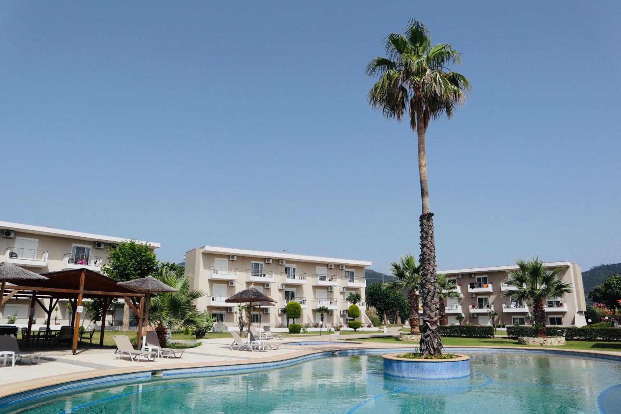 Hotel Sarti Beach Luaran gambar