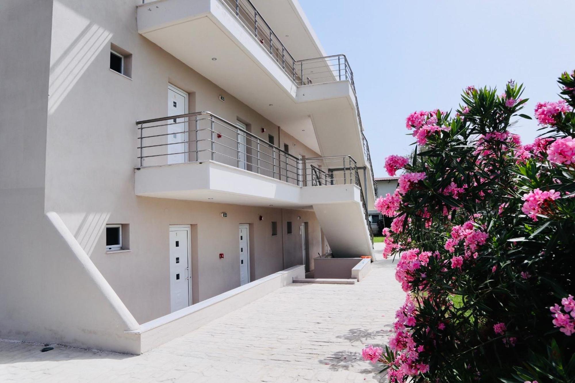Hotel Sarti Beach Luaran gambar